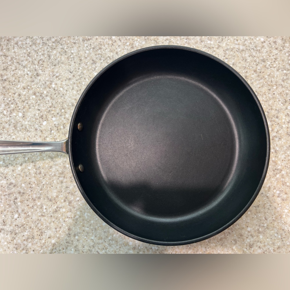 All-Clad Hard Anodized Nonstick 10-Inch Fry Pan | Excellent Condition
